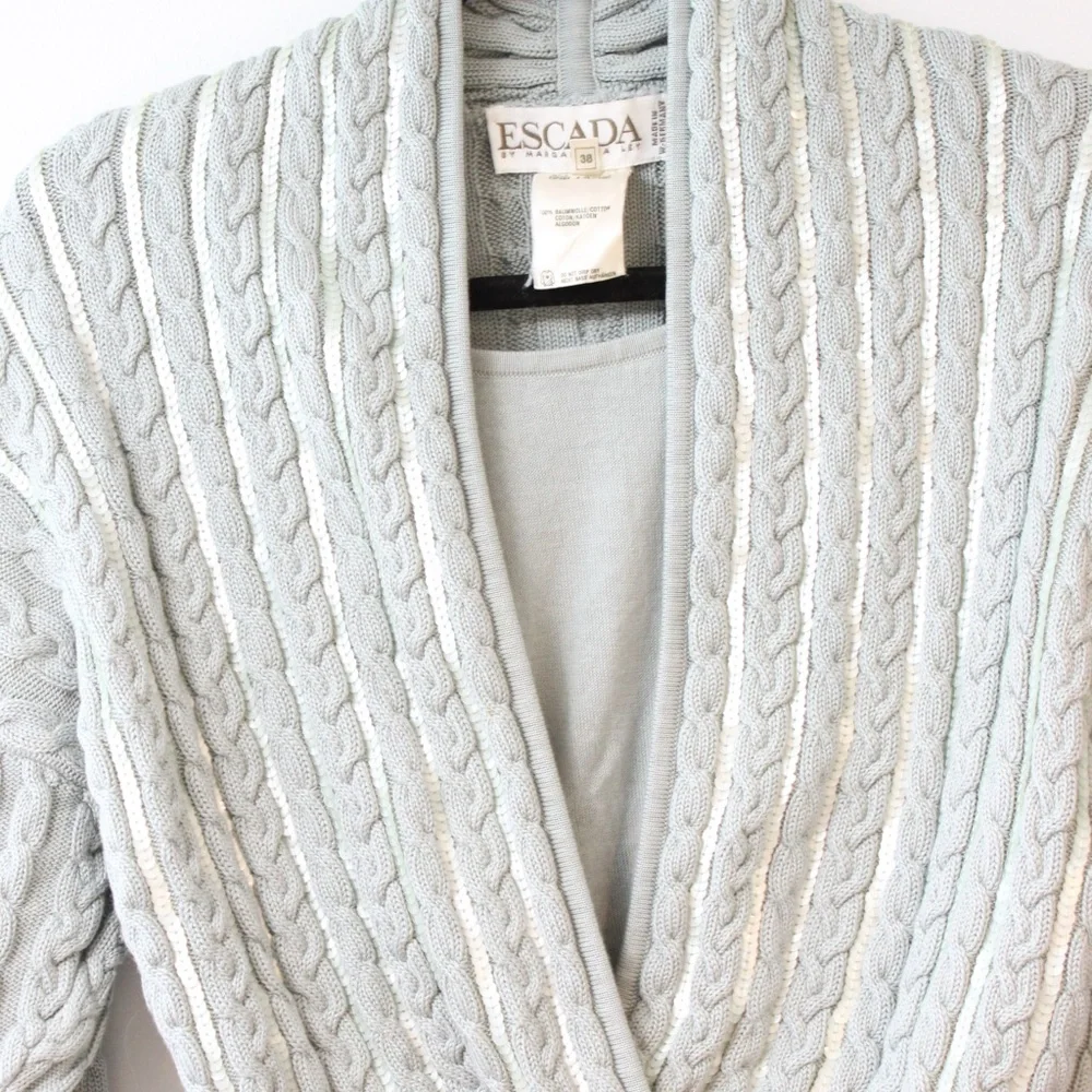 Escada - Picture 3 of 4